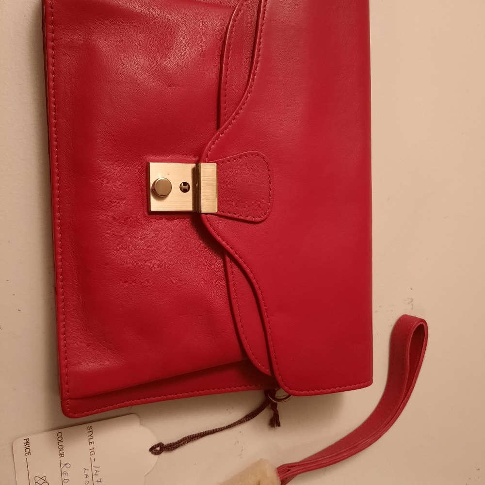 Leather Purse, Trinkets hand crafted leather,new with tags